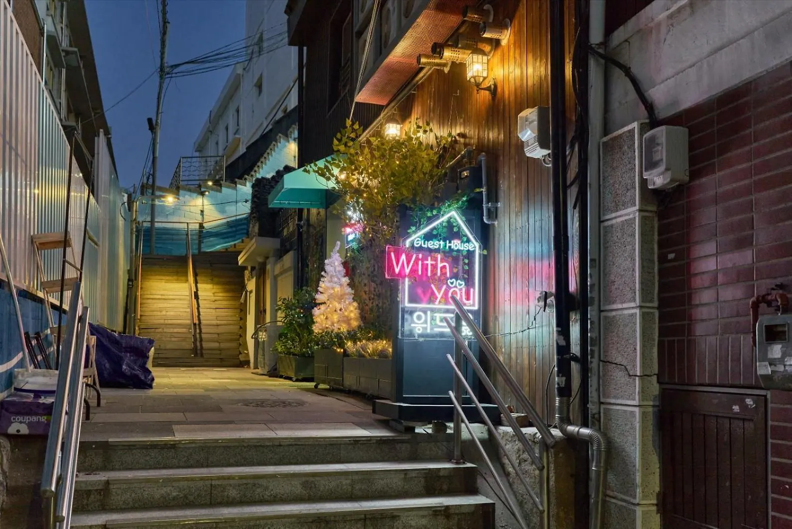 150M From Myeongdong Station, Private Use, Hotel Style Interior, Free Korean Ramen Seoul Südkorea