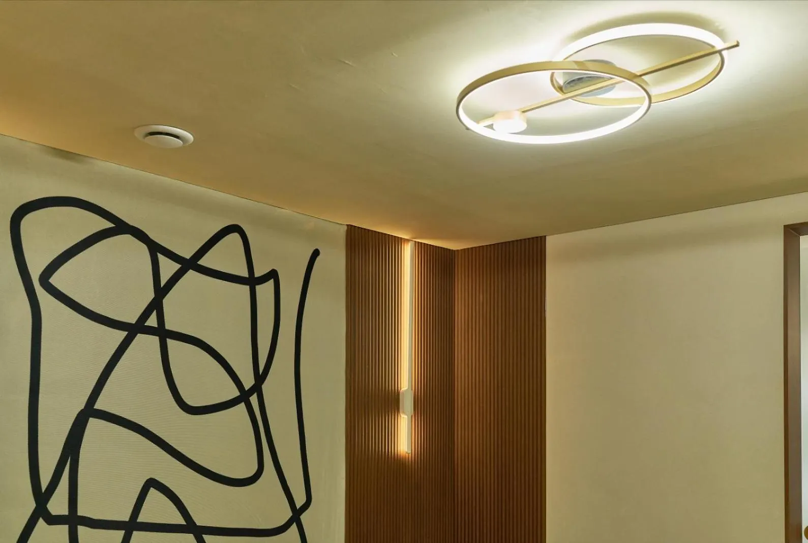 150M From Myeongdong Station, Private Use, Hotel Style Interior, Free Korean Ramen Seoul 0*,